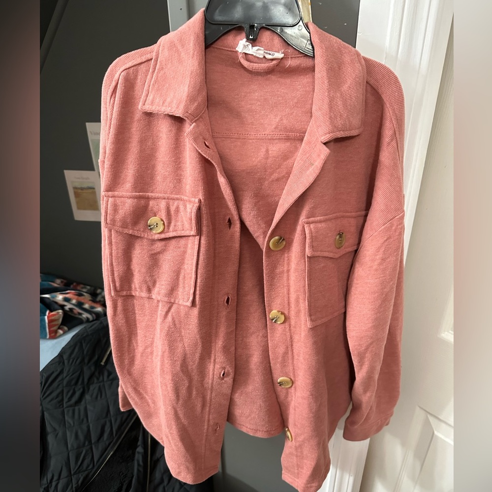 Hippie rose button up size XS fits like a medium